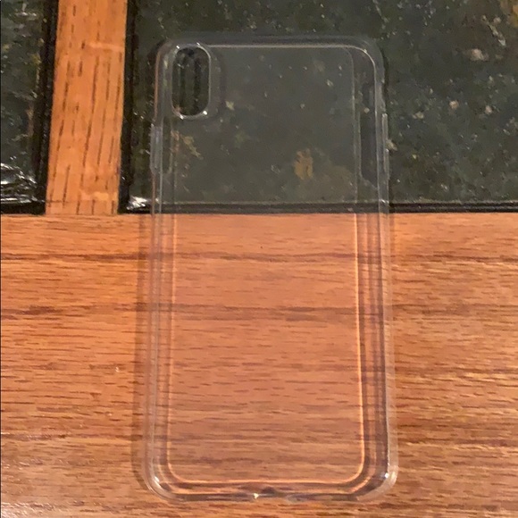 iPhone XS Max clear case - Picture 1 of 1